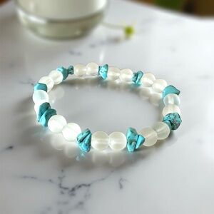 🔴 5 for $10 ONE Clear and Turquoise Color Stretchy Beaded Bracelet